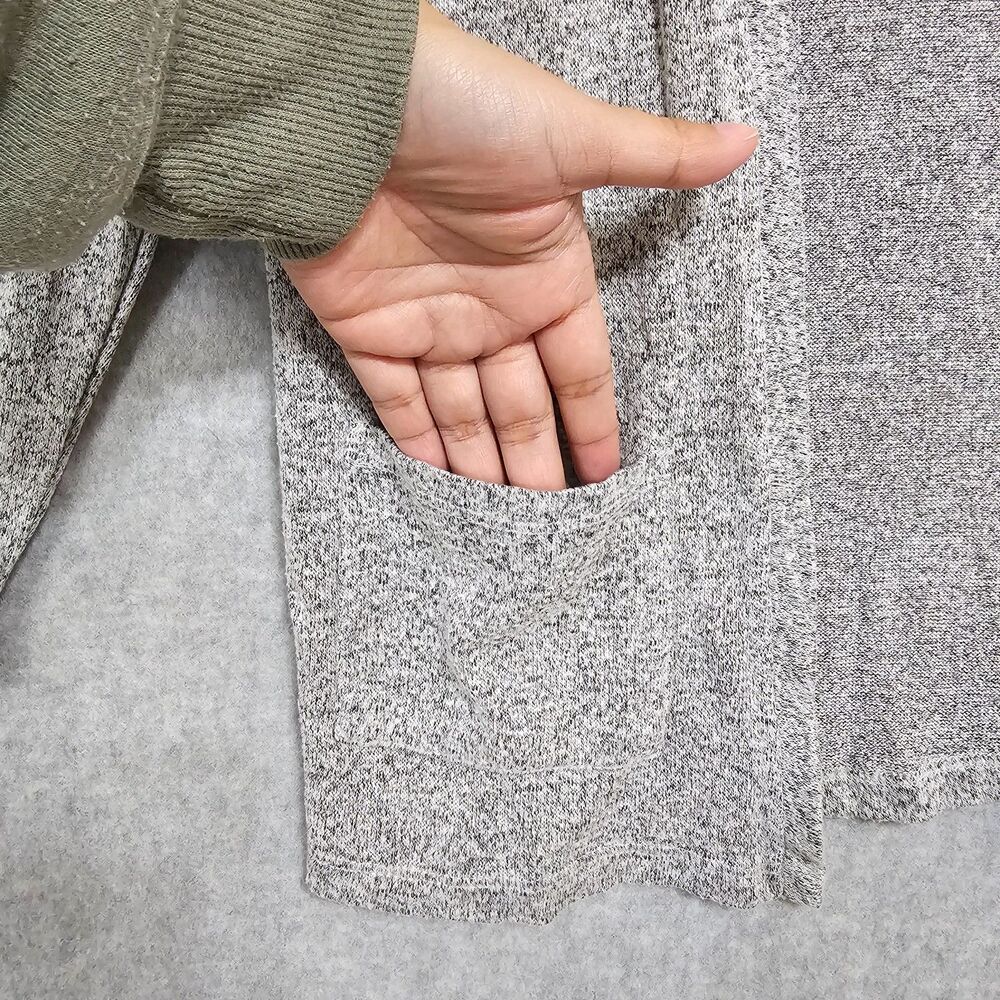 Rumi + Ryder Girls Open Cardigan Size M Light Weight Gray Sweater Pockets - Picture 3 of 8